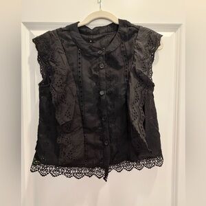 SHEIN Black Eyelet Lace Button-Front Cap Sleeve Top